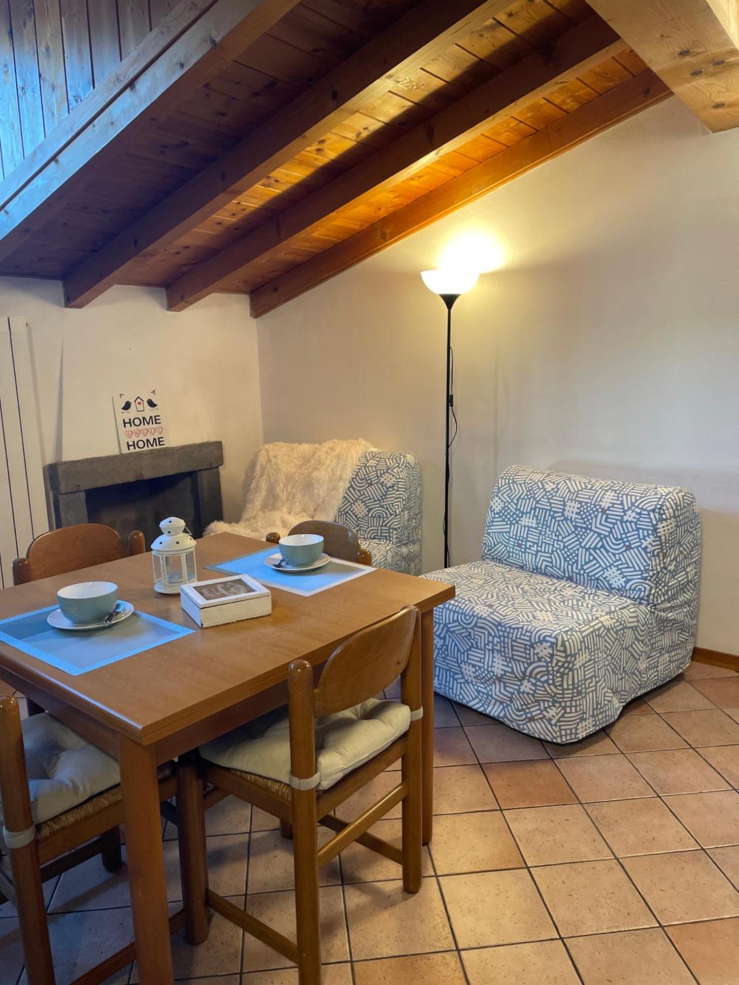 La Casa Rustica Di Ale E Becky Apartment Бергамо Екстериор снимка