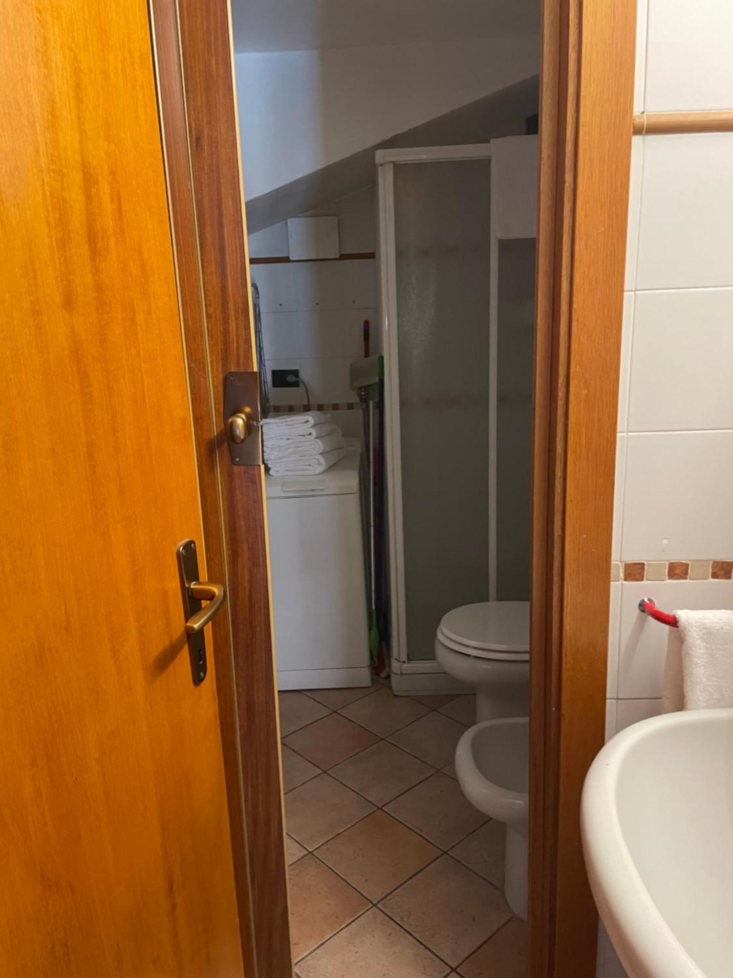 La Casa Rustica Di Ale E Becky Apartment Бергамо Екстериор снимка