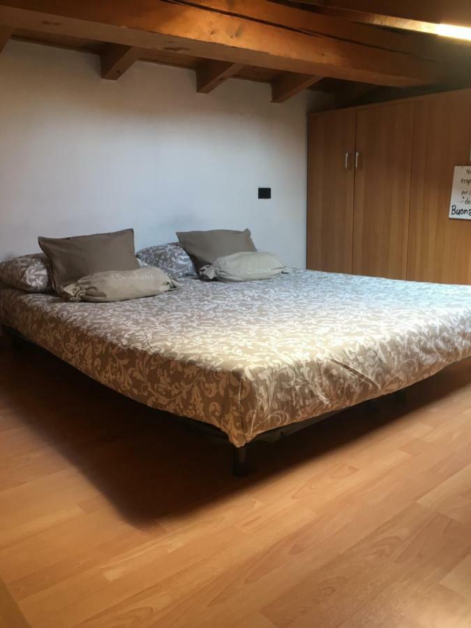 La Casa Rustica Di Ale E Becky Apartment Бергамо Екстериор снимка