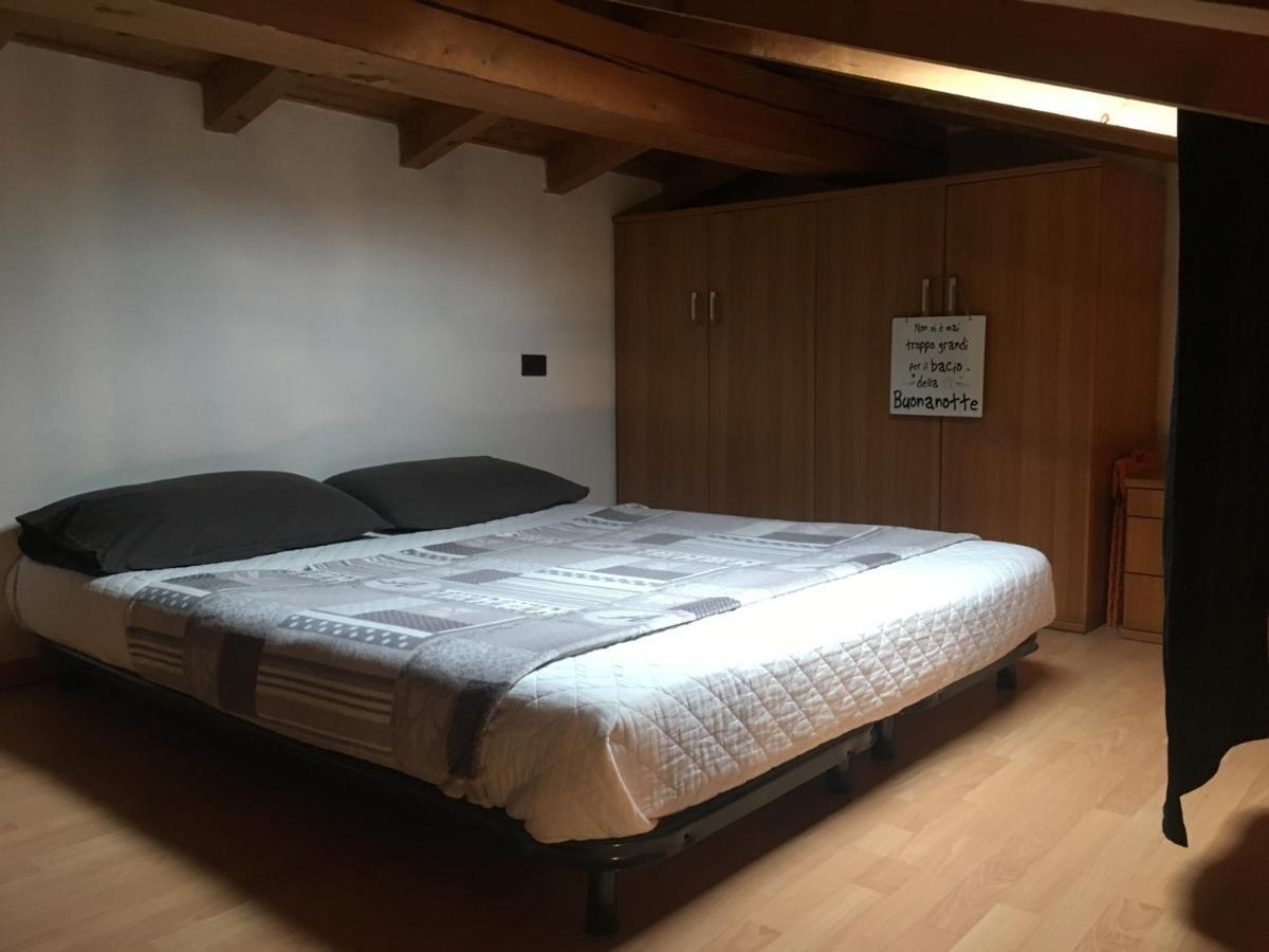 La Casa Rustica Di Ale E Becky Apartment Бергамо Екстериор снимка